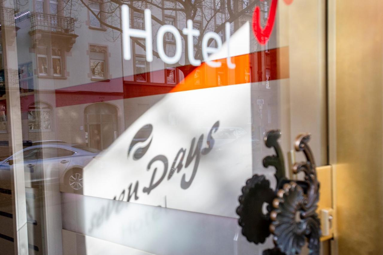 Sevendays Hotel Карлсруе Екстер'єр фото